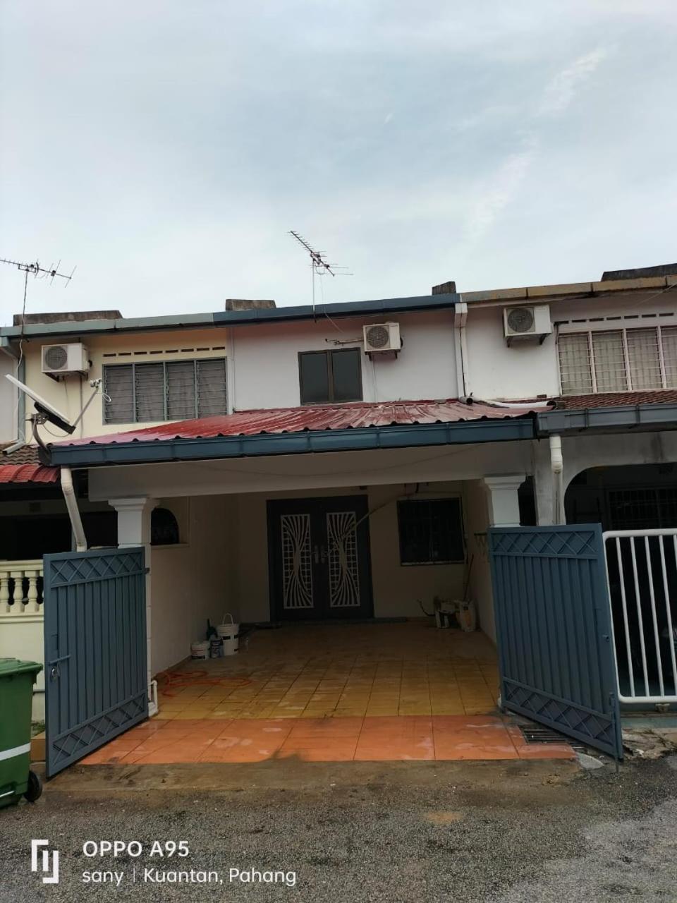 Hs Homestay Cenderawasih Kuantan Town Eksteriør billede